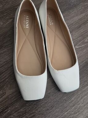 Alfani White Square-Toe Ballet Flats